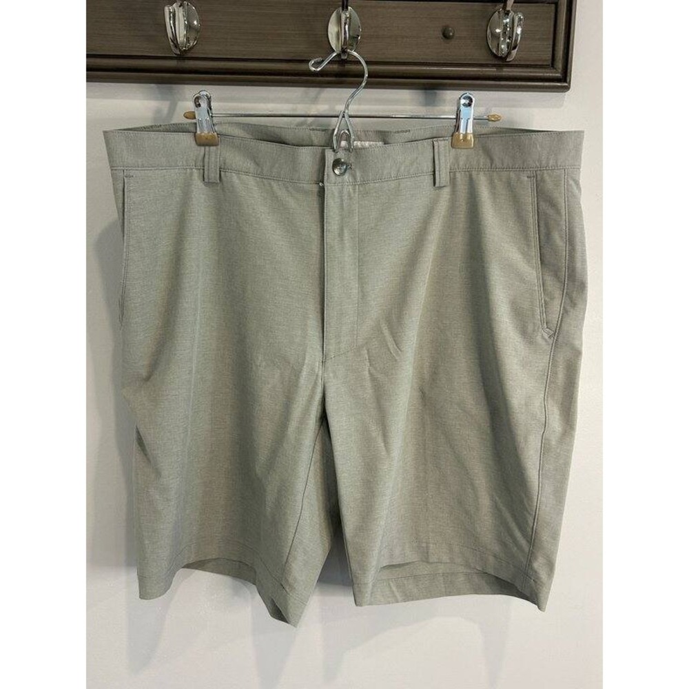 Peter Millar Mens Performance Gold Shorts Light Gray Stretch Size 40